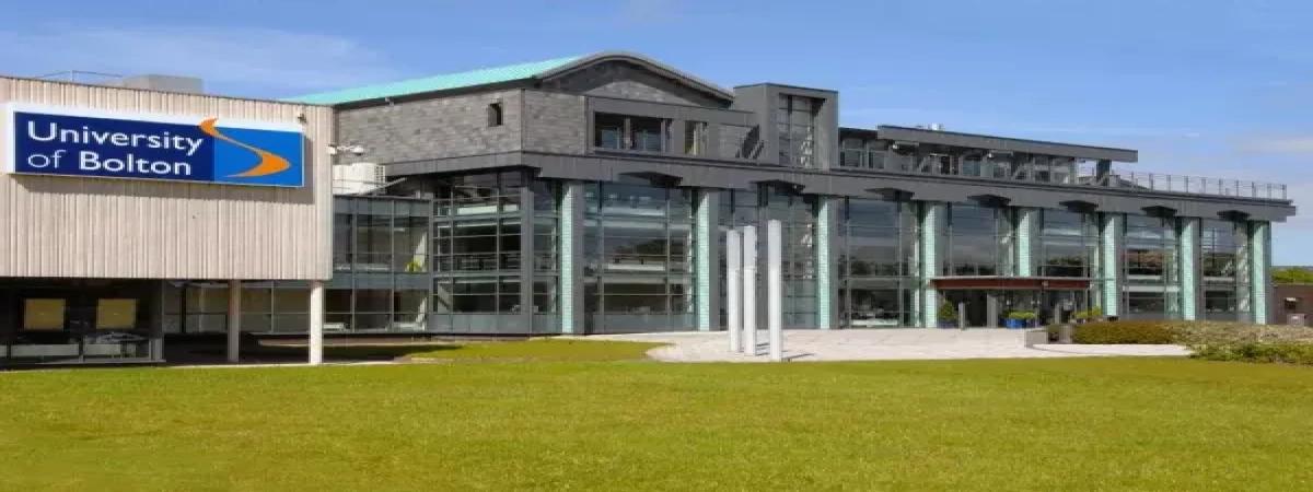 Study in University of Greater Manchester Study in University of Greater Manchester