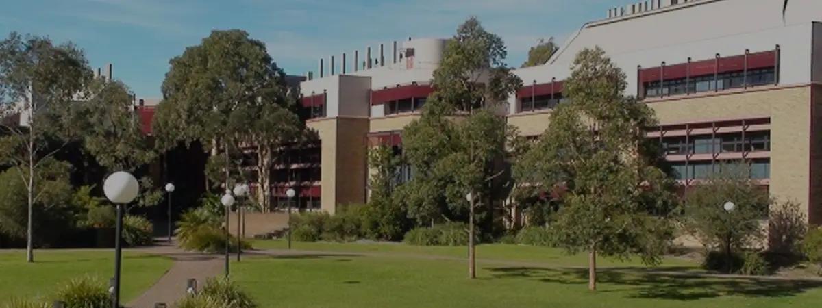 Study in University of Wollongong Study in University of Wollongong